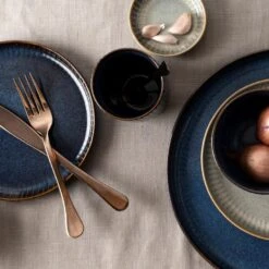 Dutch Rose Sapphire Bord 21.5 Blauw 8 Dutch Rose Sapphire Bord 21.5 Blauw -Bestekwinkel 1000087948 0102