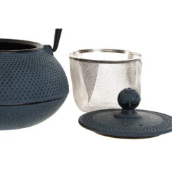 Merkloos Items Kitchen Theepot - Gietijzer/rvs - 600 Ml - Indigo Blauw 7 Merkloos Items Kitchen Theepot - Gietijzer/rvs - 600 Ml - Indigo Blauw -Bestekwinkel 8b9145336fa44fb5a3ef4fe66c1cdc1f